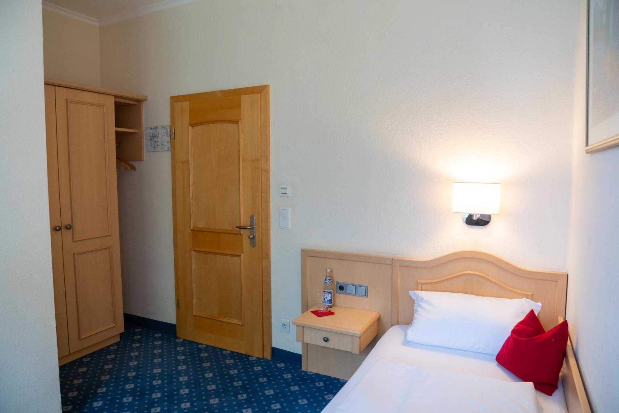 Hotel Bischofshof Braustuben à Ratisbonne Extérieur photo