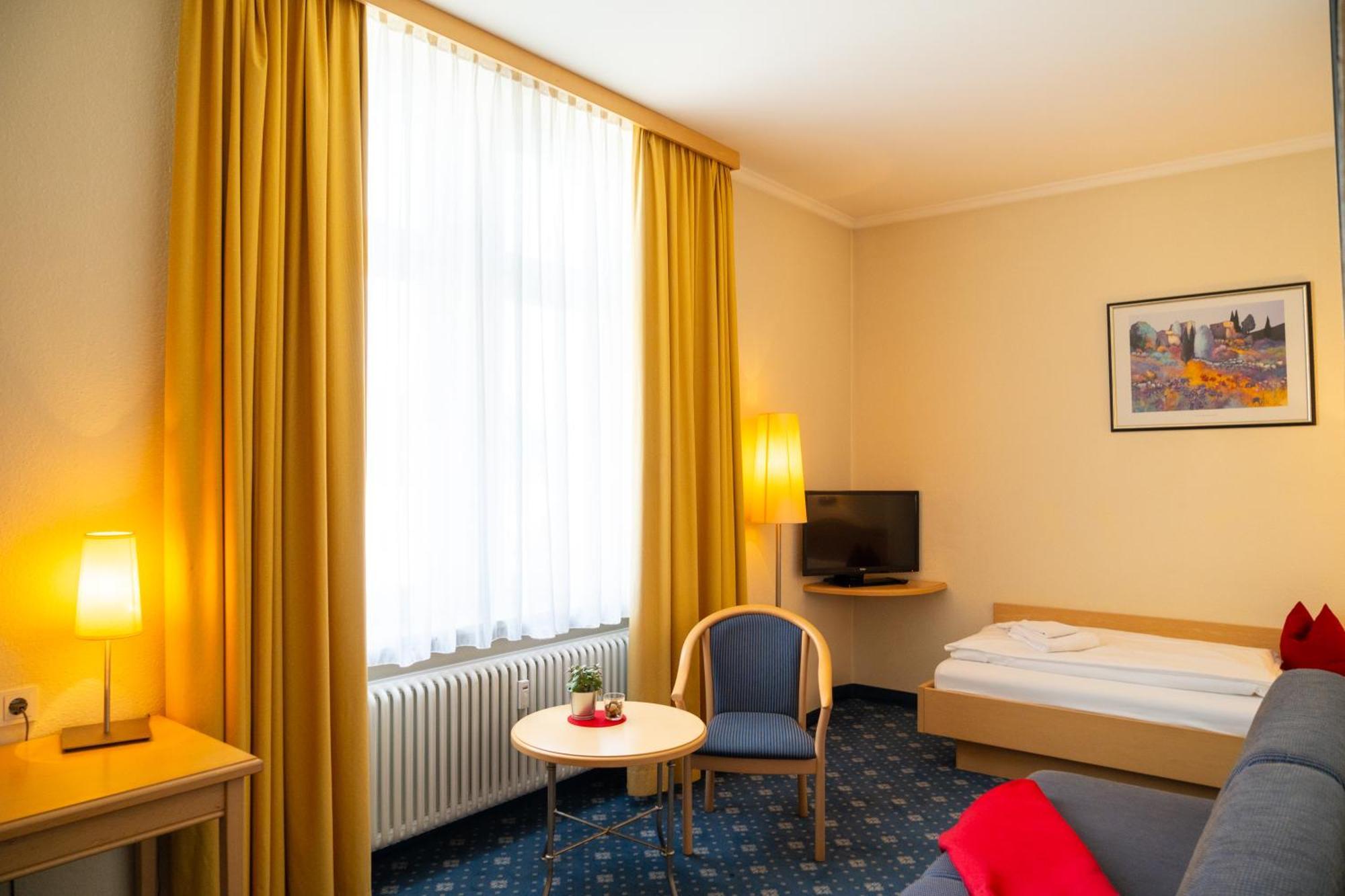 Hotel Bischofshof Braustuben à Ratisbonne Extérieur photo
