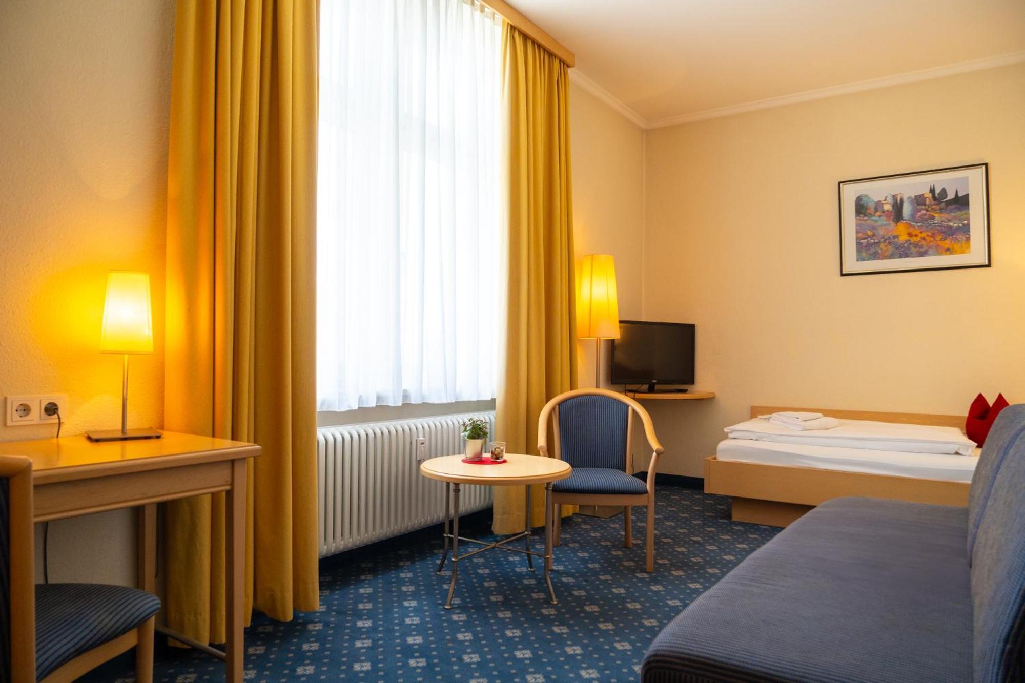 Hotel Bischofshof Braustuben à Ratisbonne Extérieur photo