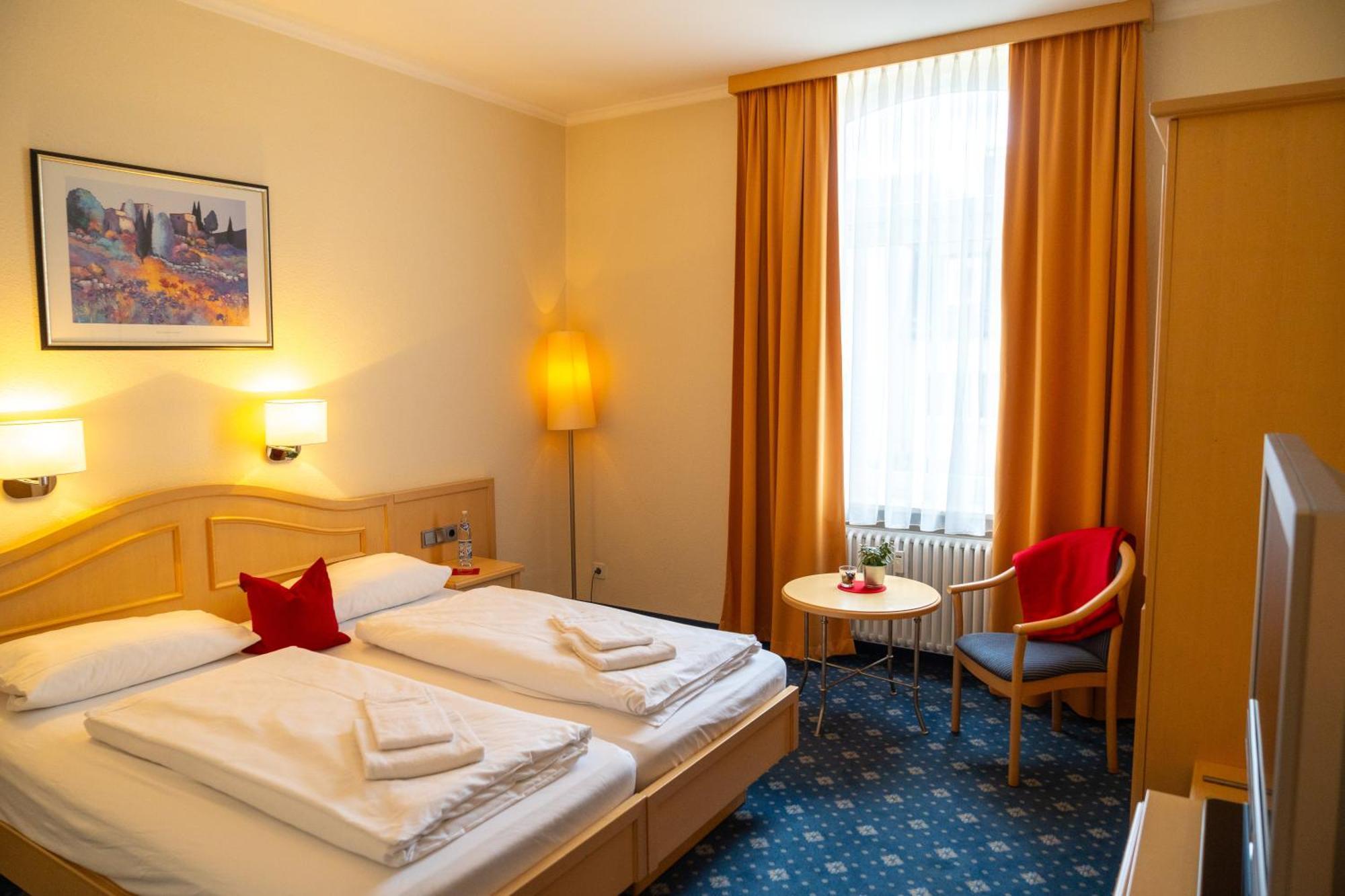 Hotel Bischofshof Braustuben à Ratisbonne Extérieur photo